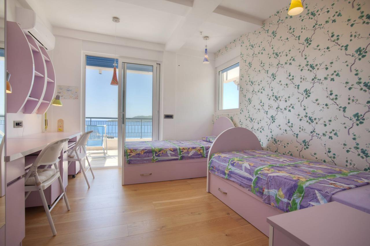 Hotel Villa Katarina Pržno Eksteriør billede